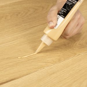 WOOD, LAMINATE & VINYL PUTTY